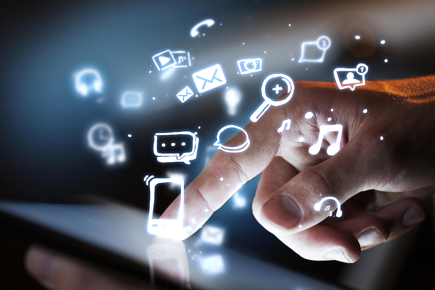 Social media advertising benefits
